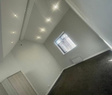 2 Bed Flat, Cross Lane, LS12 - Photo 4
