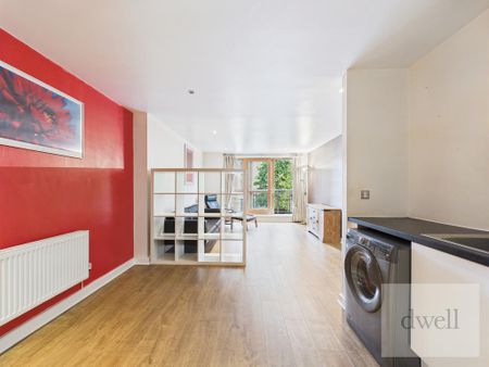 2 bedroom flat to rent - Photo 2