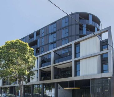 Elevated Living in the Heart of Essendon - Photo 4