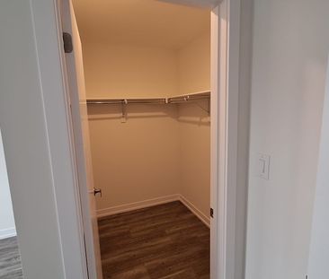 For Lease - 70 Ziibi Way Unit# Main, Clarington, Ontario - Photo 5