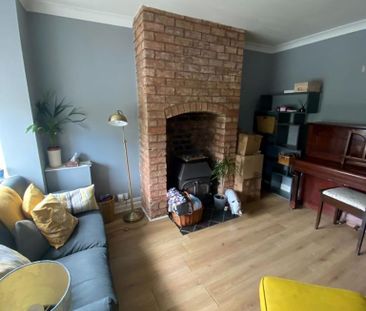 3 bedroom terraced house to rent - Photo 4
