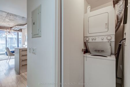 East Lofts - Photo 3