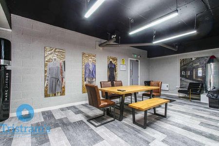 Ed,ath - Broadgate, Beeston, NG9 - Photo 3