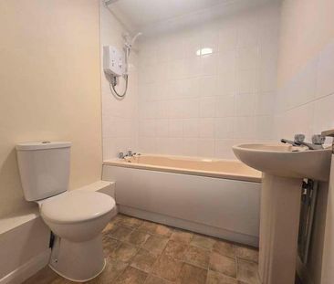 Millbrook Road East, Freemantle, SO15 - Photo 3