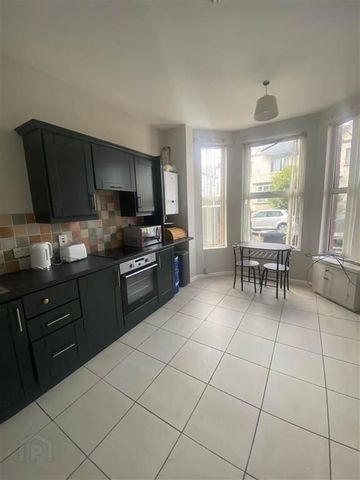 Flat 1, 77 Wellesley Avenue, Belfast, BT9 6DH - Photo 2