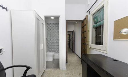 Carrer de Vila i Vilà, Barcelona, Catalonia 08004 - Photo 3