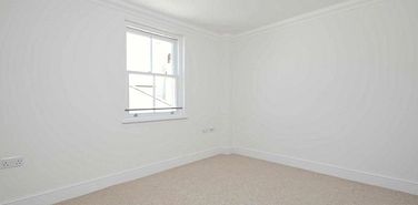 Central Parade, Herne Bay, CT6 5JQ, Kent - Photo 2