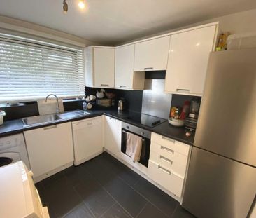 2 bedroom maisonette to rent - Photo 6