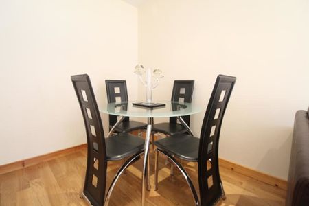 Willowbank Road, First Floor, AB11 - Photo 4