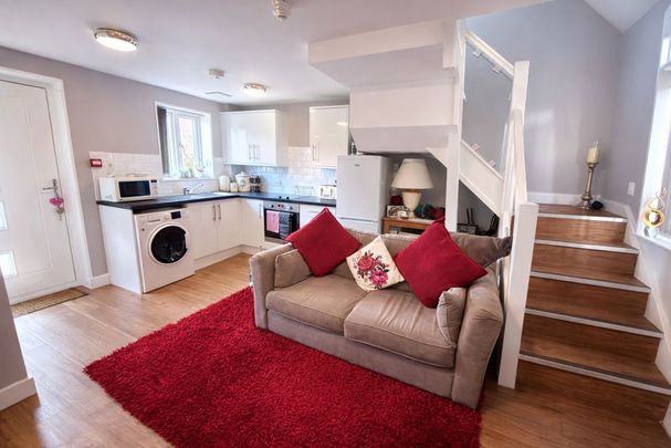 61a London Road, Canterbury - Photo 1