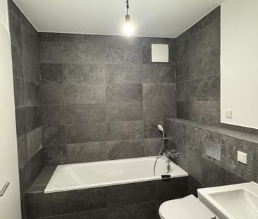 Neubau Erstbezug: 3-Zimmer Wohnung im 2.OG mit Blick ins Grüne - Photo 4