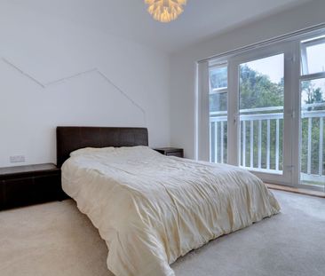 2 bedroom flat to rent - Photo 6
