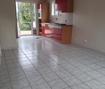 Location Maison 3 pièces 55m² SAINTES 17100 - Photo 3