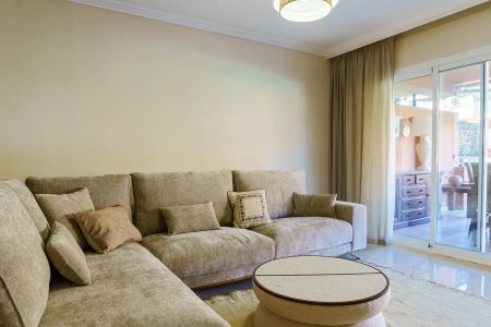 Planta baja de alquiler en Isabel de Valois, 2, Puerto Banús - Photo 5