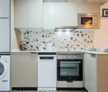 Piso de alquiler en El Raval - Photo 6