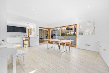 Whitethorn Road, Clonskeagh, Dublin 14, D14 TP29. - Photo 5