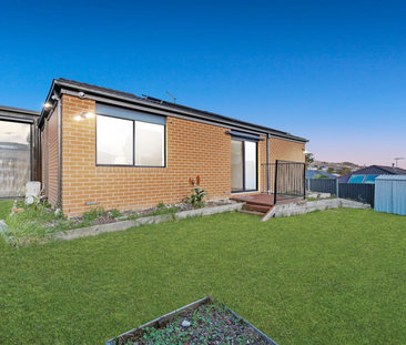 21 Wild Cherry Avenue, Pakenham VIC 3810 - House For Rent | Domain - Photo 6