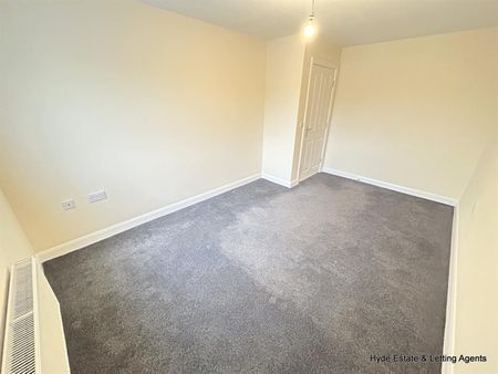 Flat 15 The Horizons, Moss Lane, BL6 5GH - Photo 3