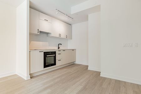 For Lease - 1 Quarrington Lane Unit# 711, Toronto, Ontario - Photo 5
