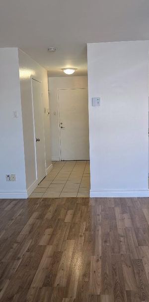 Studio 50 ans et plus chauffage électrité eau chaude inclus NON FUMEUR - Photo 1