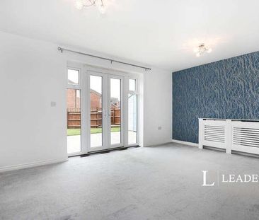 Hawker Way, Northampton, NN4 - Photo 5
