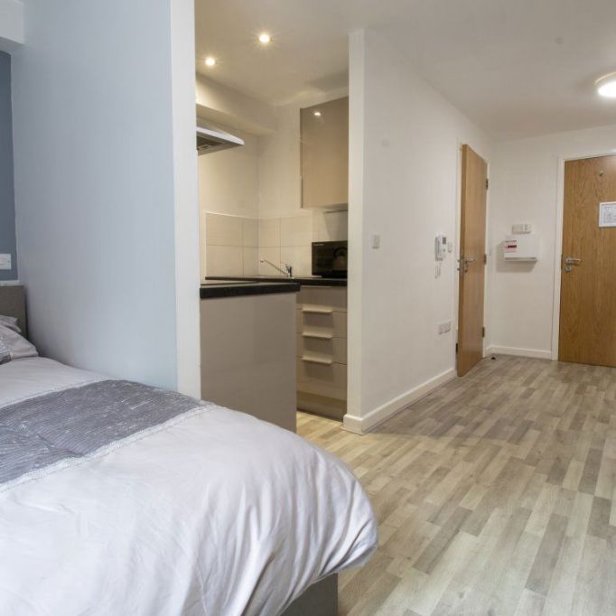 1 bedroom Flat in Apatment 36, Leeds - Photo 1