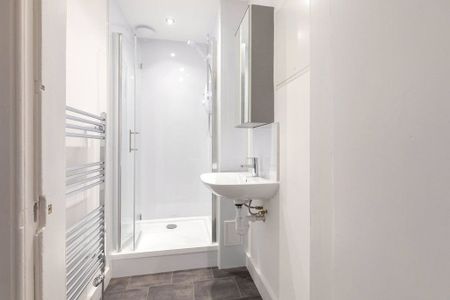 4 bedroom apartment to rent - Photo 4