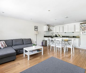 2 Bed Flat, The Green, W5 - Photo 3
