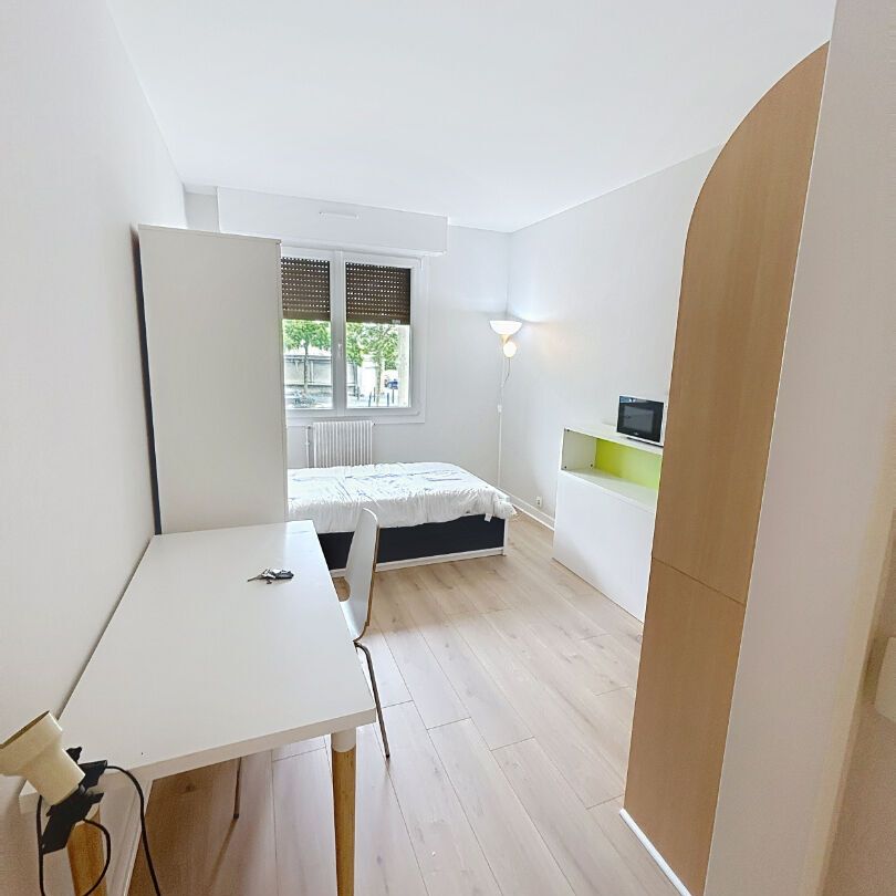 Appartement à louer - REIMS- BD POMMERY - Photo 1