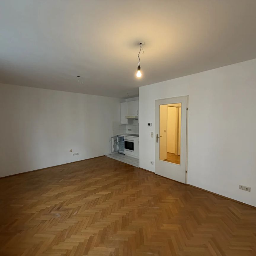 Kompakte 1-Zimmer-Wohnung mit offener Küche Nähe Kettenbrückengasse! - Photo 1