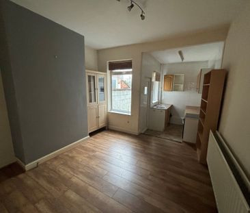 Burnside Street - Photo 1