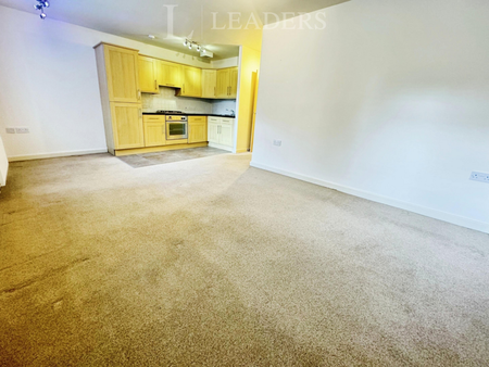 2 bedroom flat to rent - Photo 3