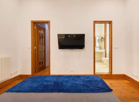 Avenida Duque dÁvila, Lisbon, Lisbon 1050-081 - Photo 2