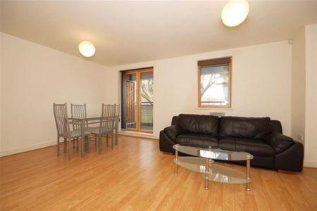 1 bedroom flat to rent - Photo 2