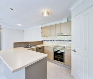 2/7 Coral Avenue, Labrador - Photo 3