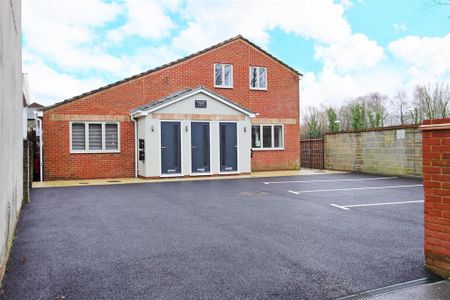 2 bedroom flat to rent - Photo 4