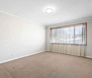 Neat And Tidy 3 Bedroom House - Photo 3