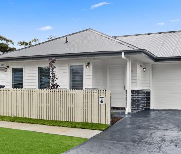 Low-Maintenance Lifestyle in a Prime Location - Photo 6