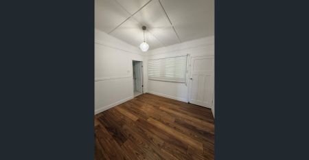 Freshly Updated Home in a Quiet, Convenient Location - Photo 3