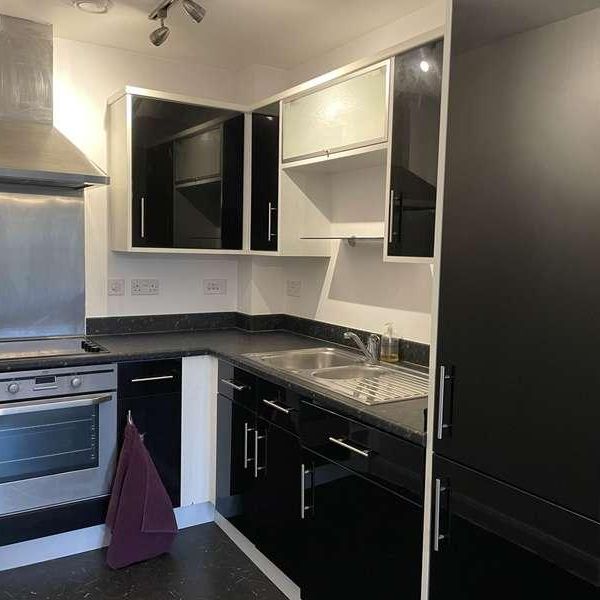 Woodford Way, Witney, OX28 - Photo 1