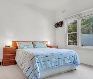 4 Bed, 2 baths, 2 living areas! - Photo 6