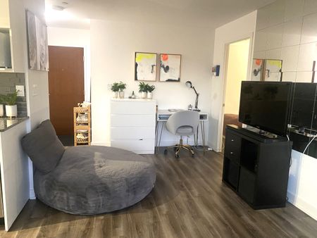 YORKDALE CONDO: Ranee Av & Allen Rd (160 Flemington Rd) AD#100722 - Photo 2