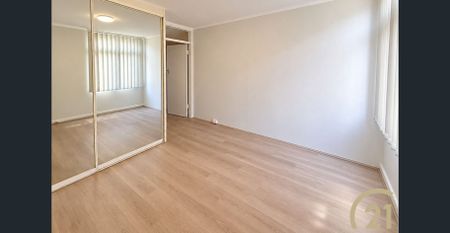 One Bedroom Apartment in the Heart of Fairfield - Photo 2