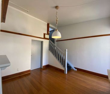 2 Bedrooms Petone - Photo 3