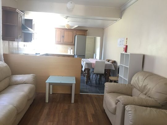 6 Bed Student Accommodation - Photo 1