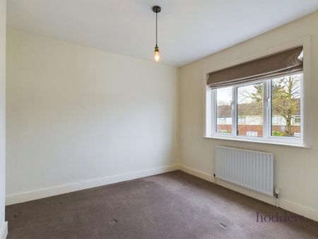 3 bedroom semi-detached house to rent - Photo 4