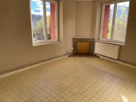Location Appartement 4 pièces 72 m2 à Lavelanet - Photo 3