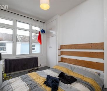 4 bedroom terraced house to rent - Photo 4