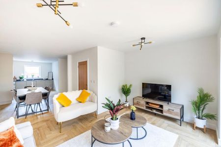 4 bedroom semi-detached house to rent - Photo 3