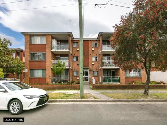 MGM MARTIN - TWO BEDROOM APARTMENT - Photo 1